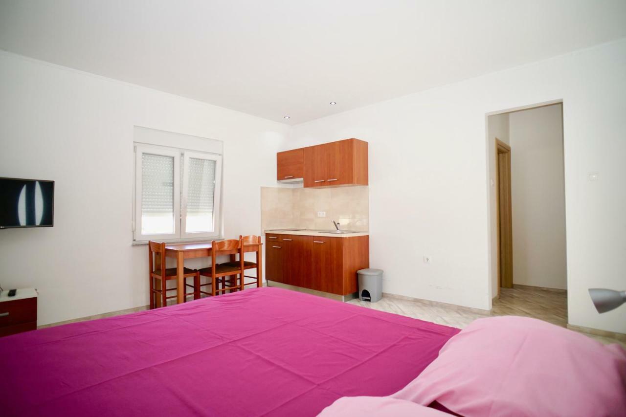 Apartments Teo Trogir Eksteriør billede