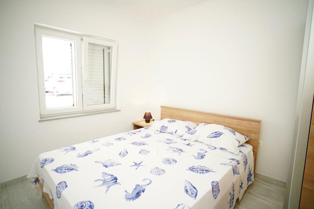Apartments Teo Trogir Eksteriør billede