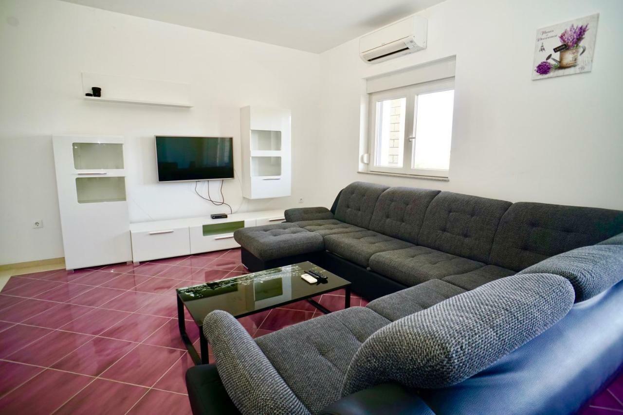 Apartments Teo Trogir Eksteriør billede