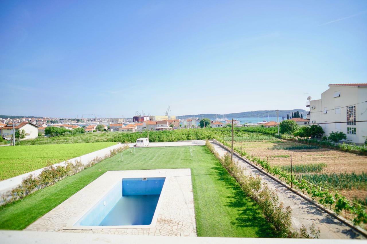Apartments Teo Trogir Eksteriør billede