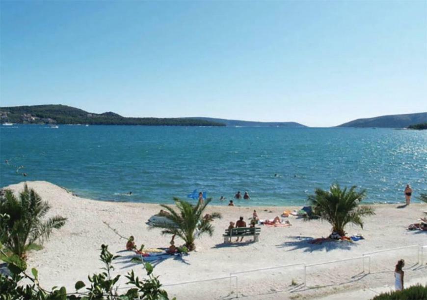 Apartments Teo Trogir Eksteriør billede