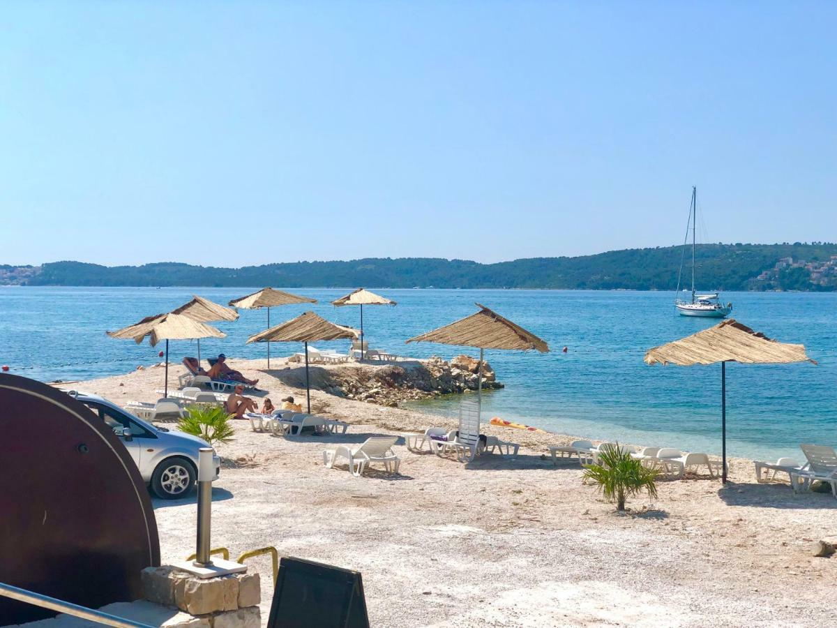 Apartments Teo Trogir Eksteriør billede
