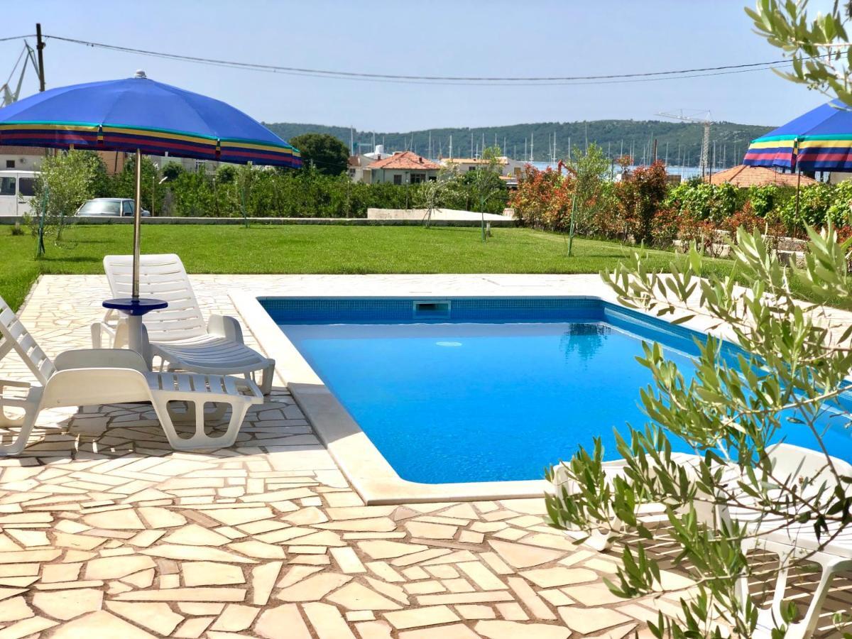 Apartments Teo Trogir Eksteriør billede
